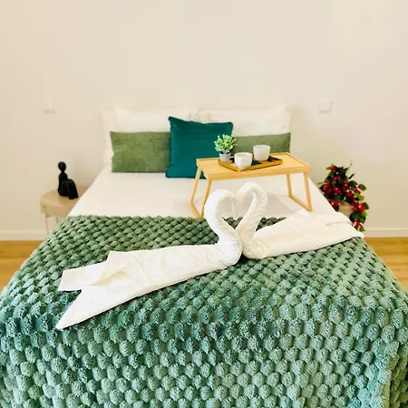 Apartment Luxury Flat In Lisbon, Ideal For Tourists