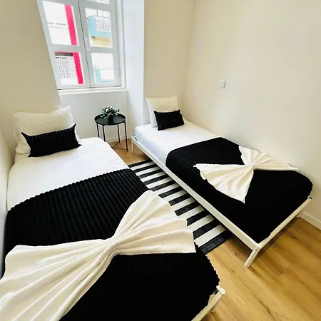 Apartment Luxury Flat In Lisbon, Ideal For Tourists