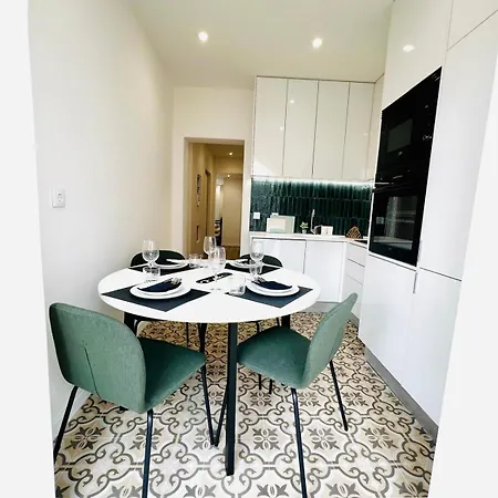 Luxury Flat In Lisbon, Ideal For Tourists * Lisbon